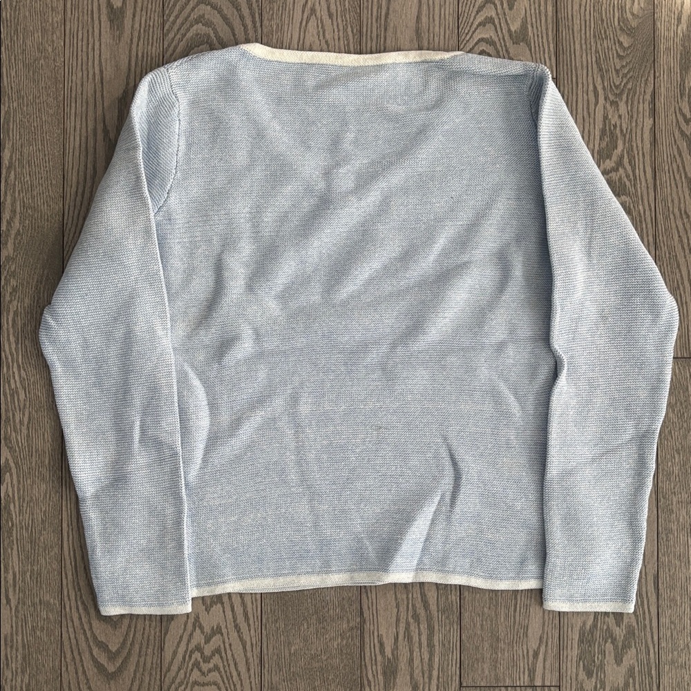 NEW V-Neck Top🩵 - Picture 3 of 6